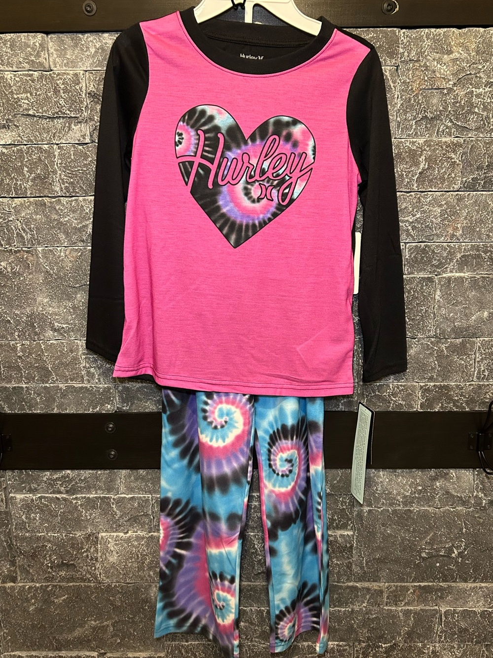 Hurley Pink & Black Tie-Dye Heart Pajama Set